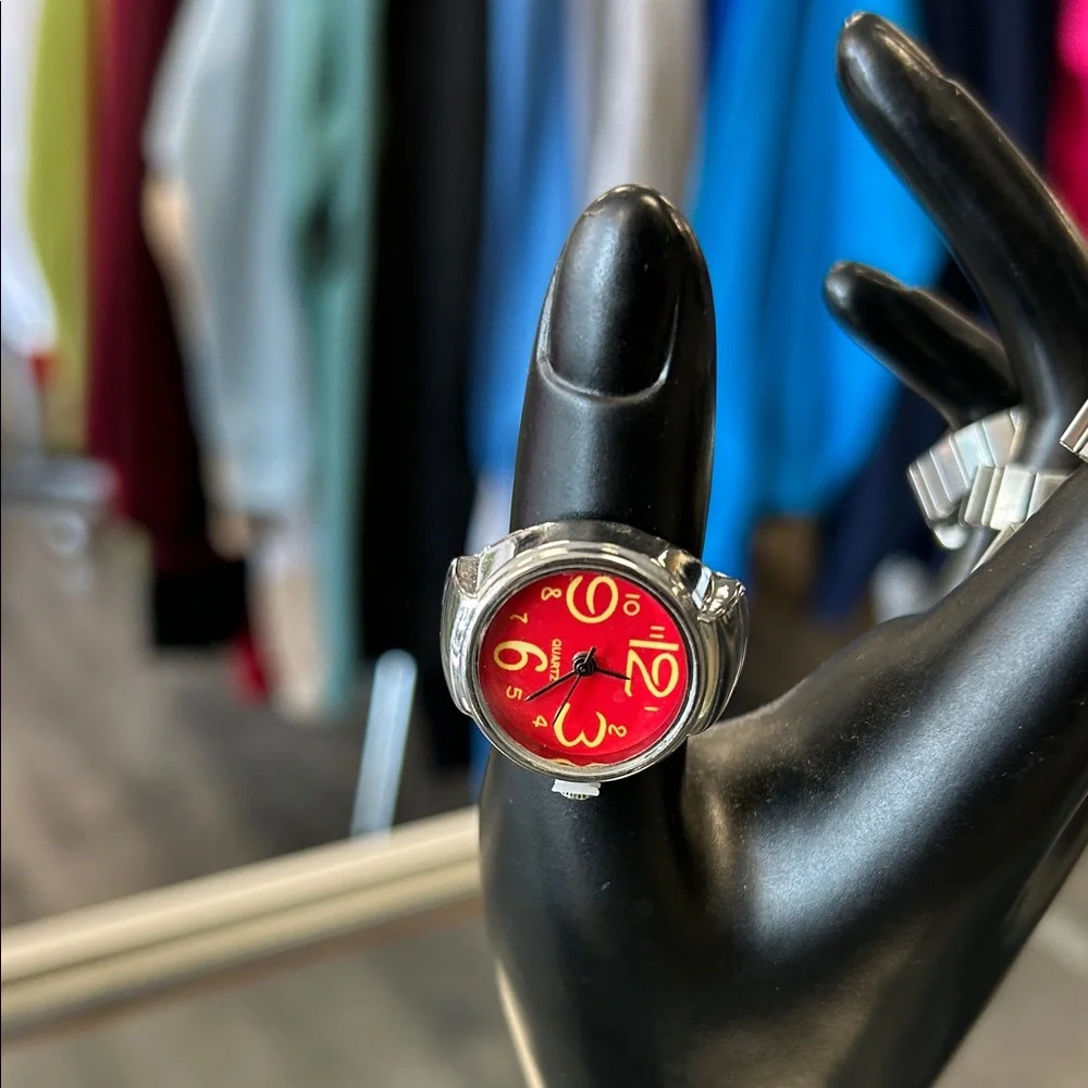 Stylish Wearable Ring 💍 Watch